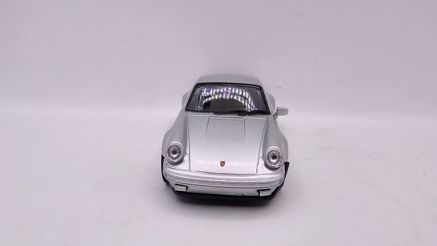 Porsche 911 Turbo - Escala 1/34 - Welly - (Sin caja)
