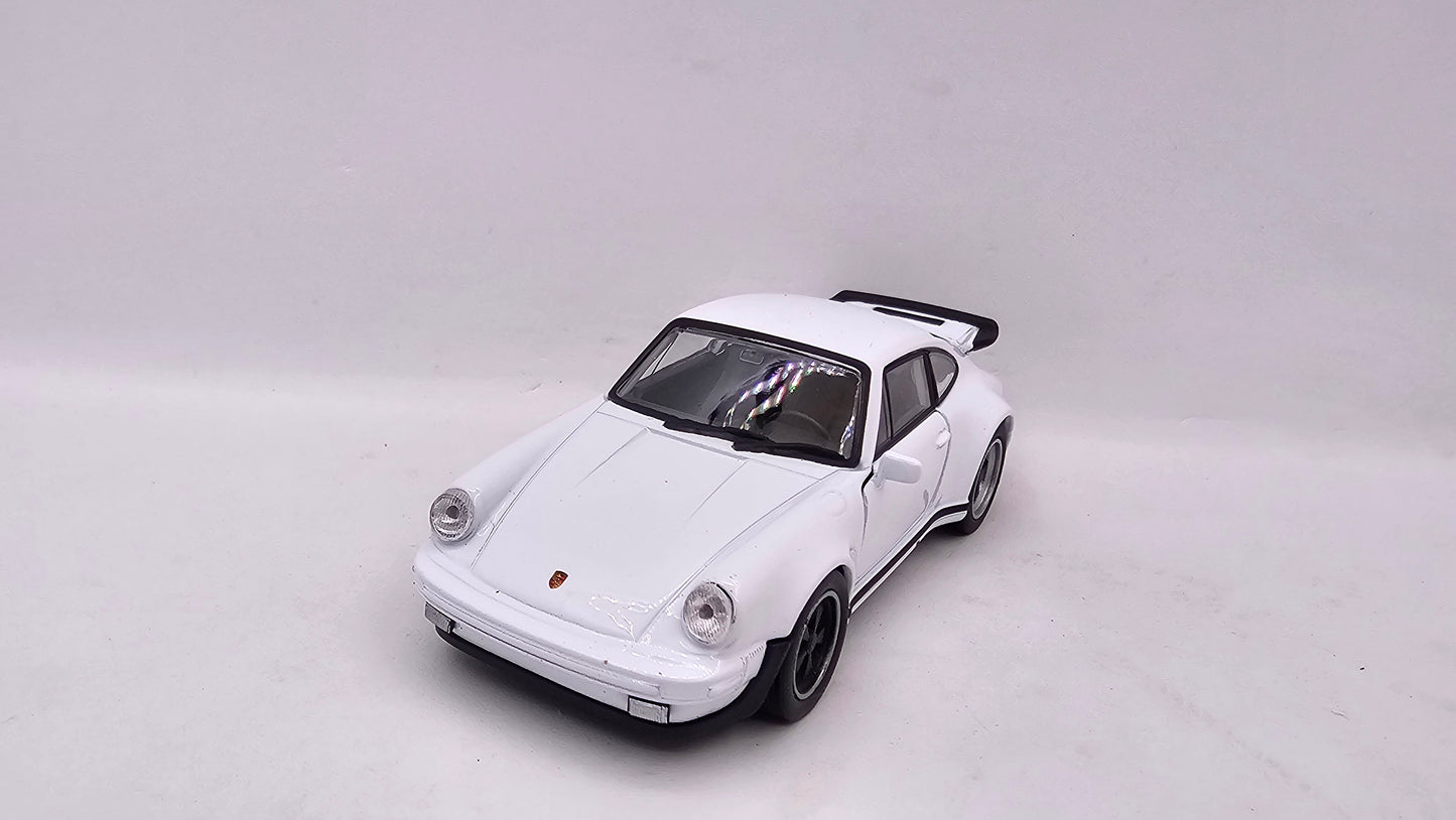Porsche 911 Turbo - Escala 1/34 - Welly - (Sin caja)