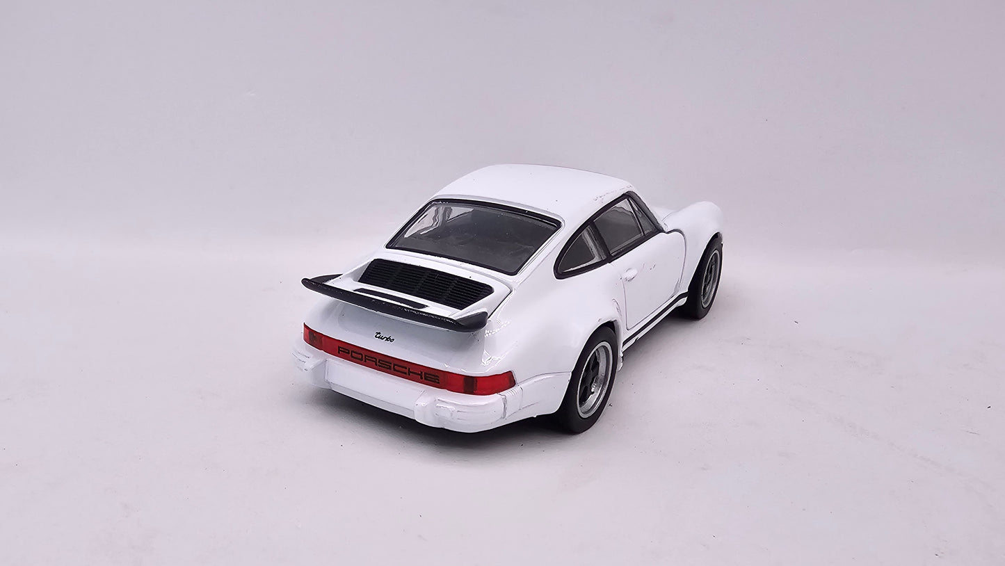 Porsche 911 Turbo - Escala 1/34 - Welly - (Sin caja)