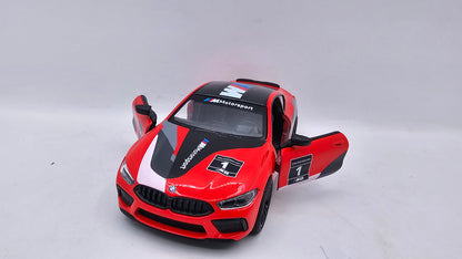 BMW M8 Competition Coupé - Escala 1/38 - Kinsmart - (Sin caja)