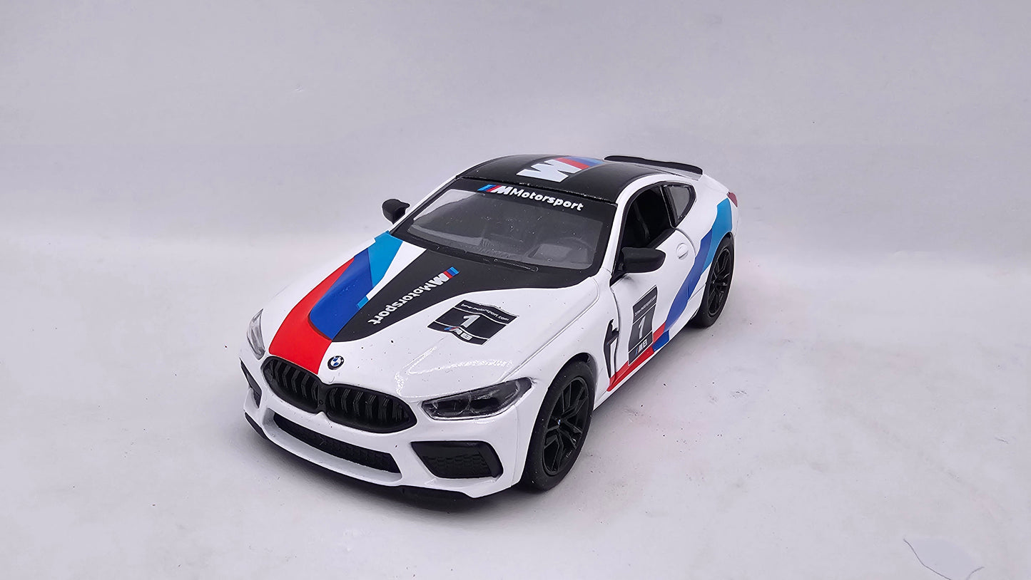 BMW M8 Competition Coupé - Escala 1/38 - Kinsmart - (Sin caja)