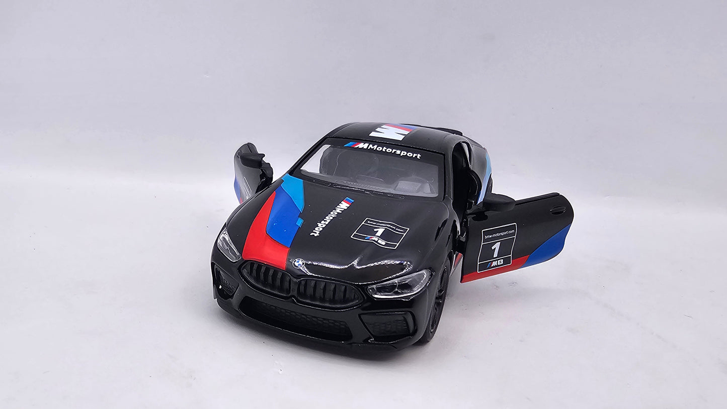 BMW M8 Competition Coupé - Escala 1/38 - Kinsmart - (Sin caja)