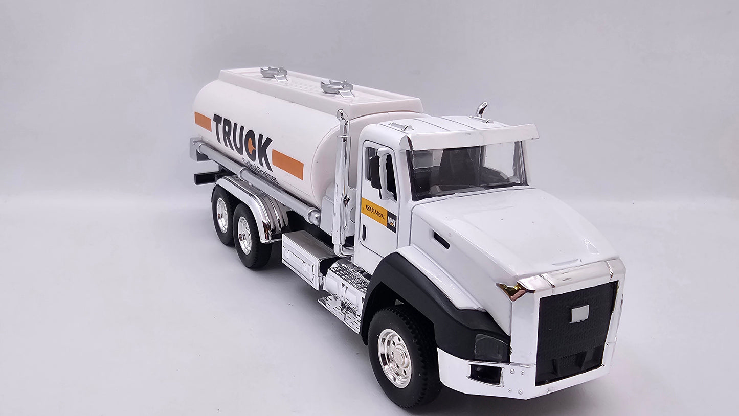 Camion Cisterna Caterpillar CT660 - Escala 1/50 - Max Metal
