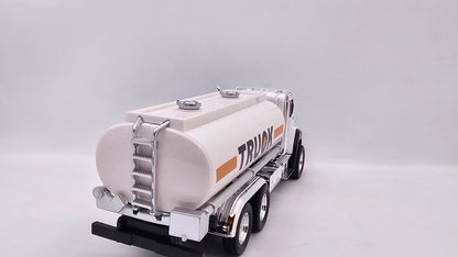 Camion Cisterna Caterpillar CT660 - Escala 1/50 - Max Metal