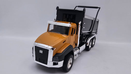 Camion Volquete Caterpillar CT660 - Escala 1/50 - Max Metal