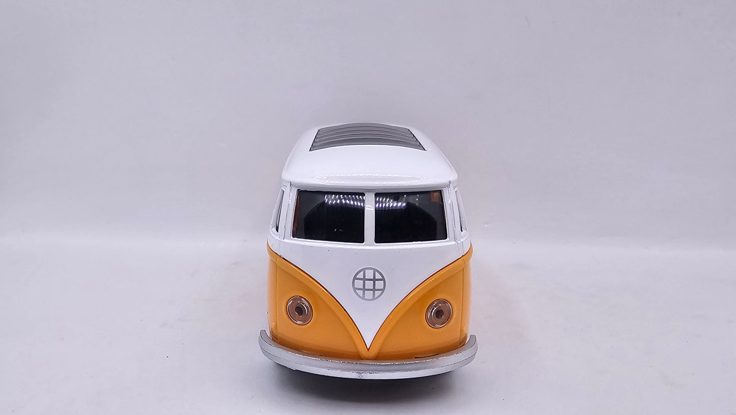 Volkswagen Kombi - Escala 1/32 - Model World - Luces Y Sonidos