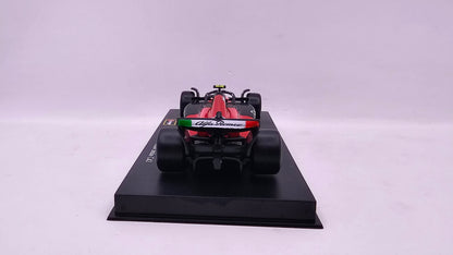 Alfa Romeo Formula 1 C43 #24 Guanyu Zhou - 2023 - F1 Burago Escala 1/43 C/Acrílico y Piloto