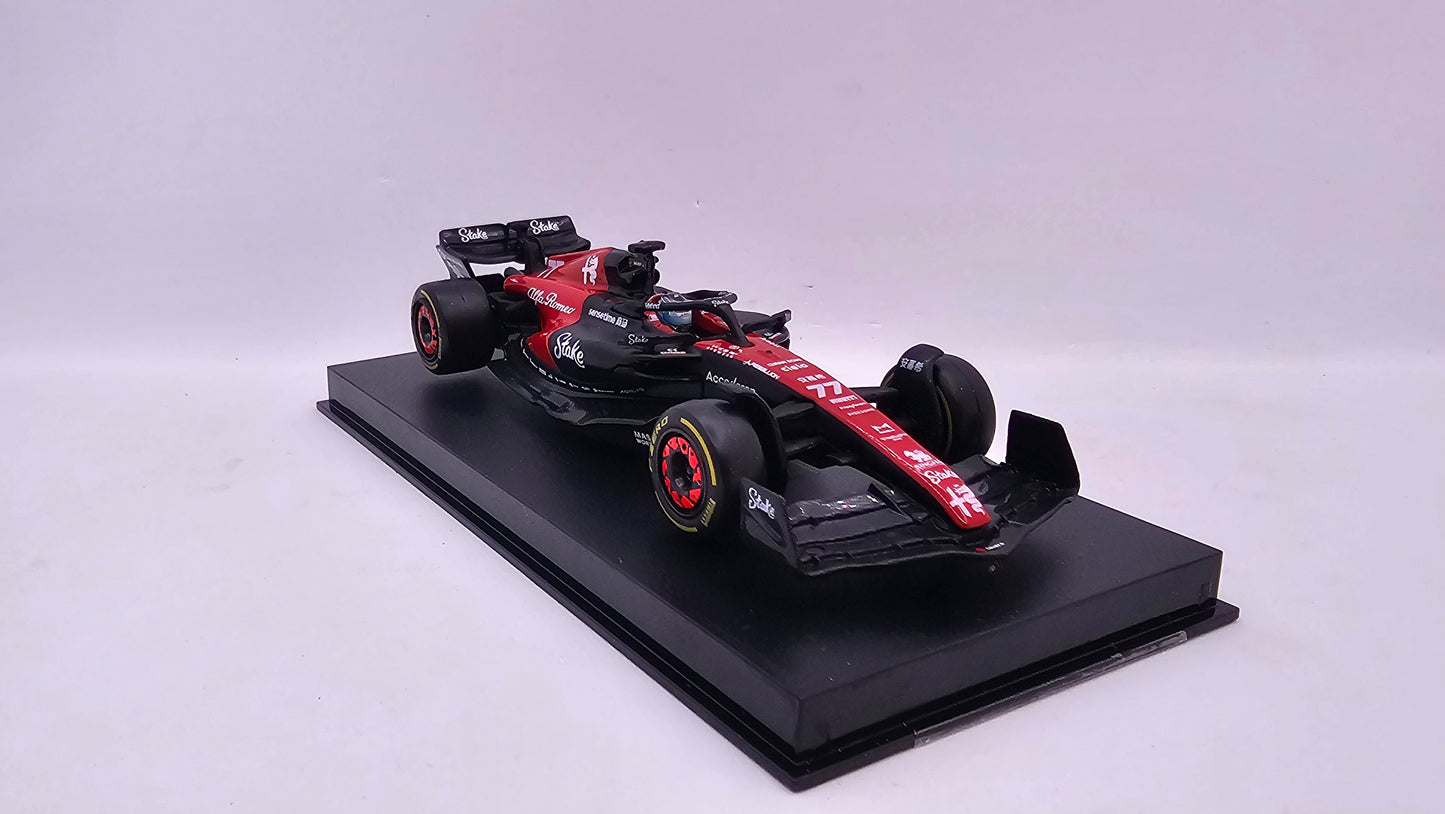 Alfa Romeo Formula 1 C43 #77 Valtteri Bottas - 2023 - F1 Burago Escala 1/43 C/Acrílico y Piloto