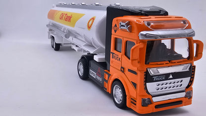 Camion Cisterna Howo "Oil Tank" - 1/50 - WGT CAR