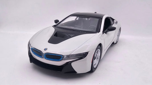 BMW i8 Coupe 2018 - Escala 1/24 - MotorMax - (Sin caja)