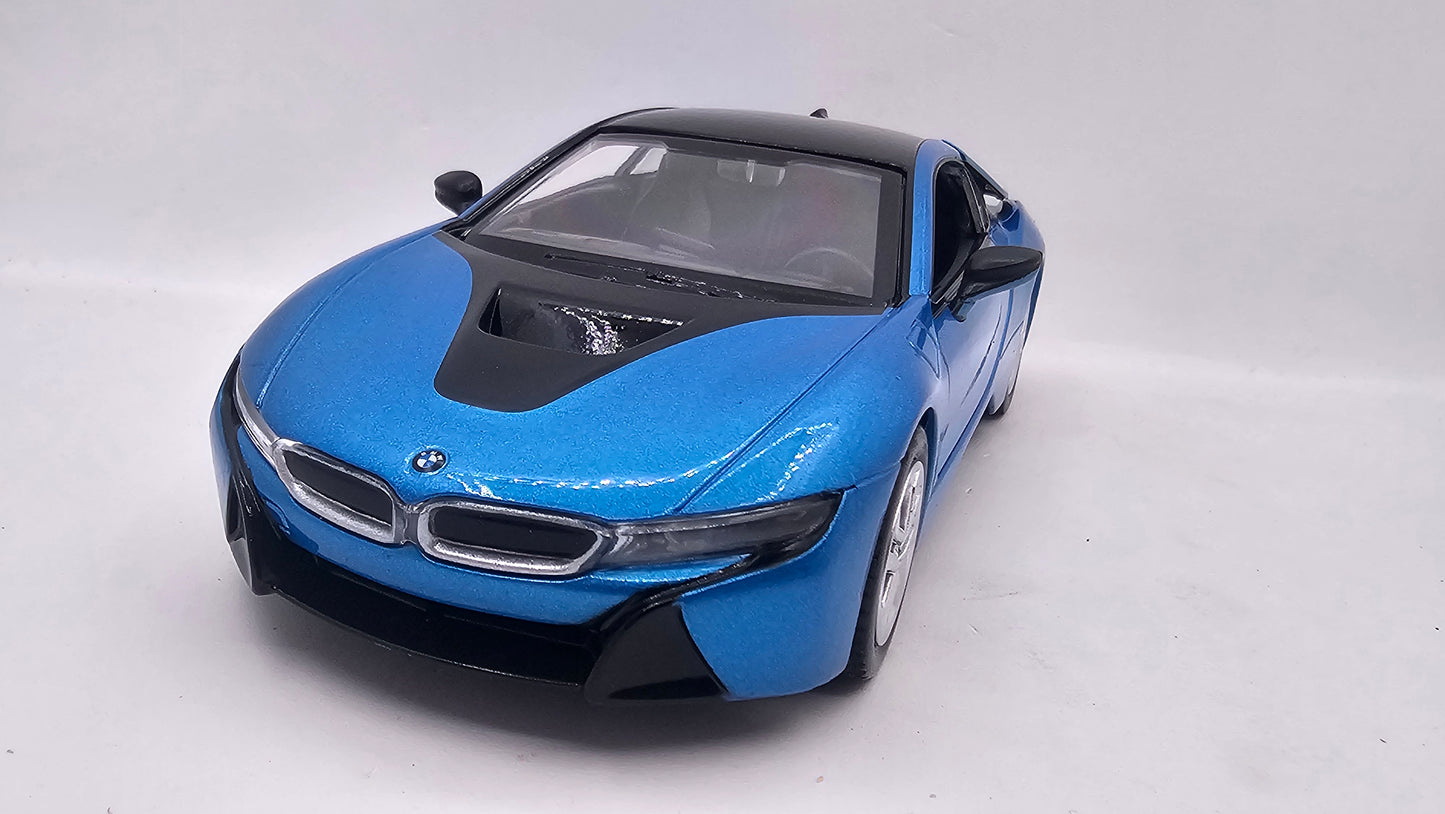 BMW i8 Coupe 2018 - Escala 1/24 - MotorMax - (Sin caja)