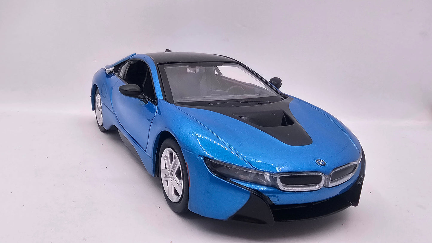 BMW i8 Coupe 2018 - Escala 1/24 - MotorMax - (Sin caja)