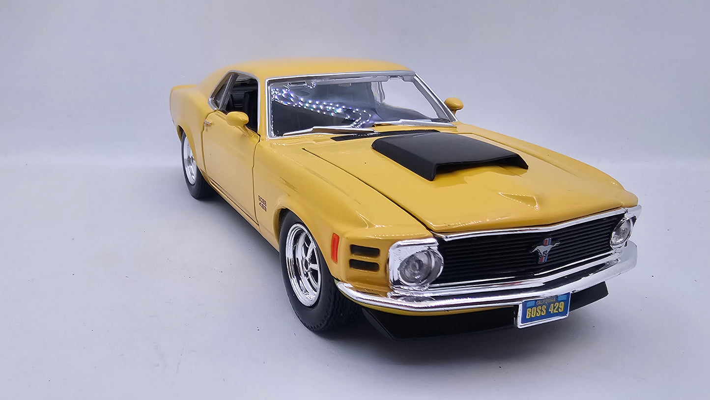 Ford Mustang Boss 429 1970 - Escala 1/24 - MotorMax - (Sin caja)