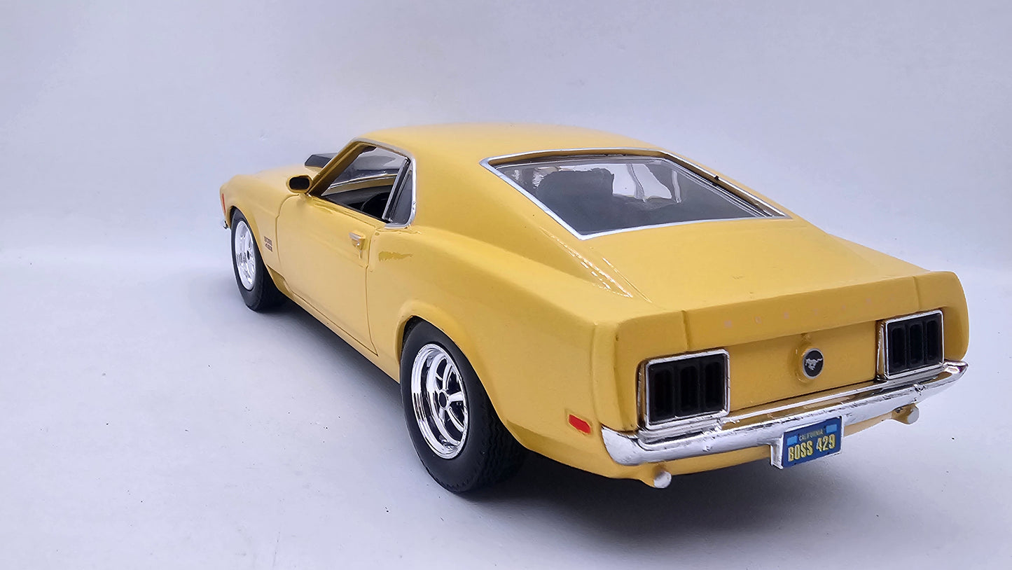 Ford Mustang Boss 429 1970 - Escala 1/24 - MotorMax - (Sin caja)