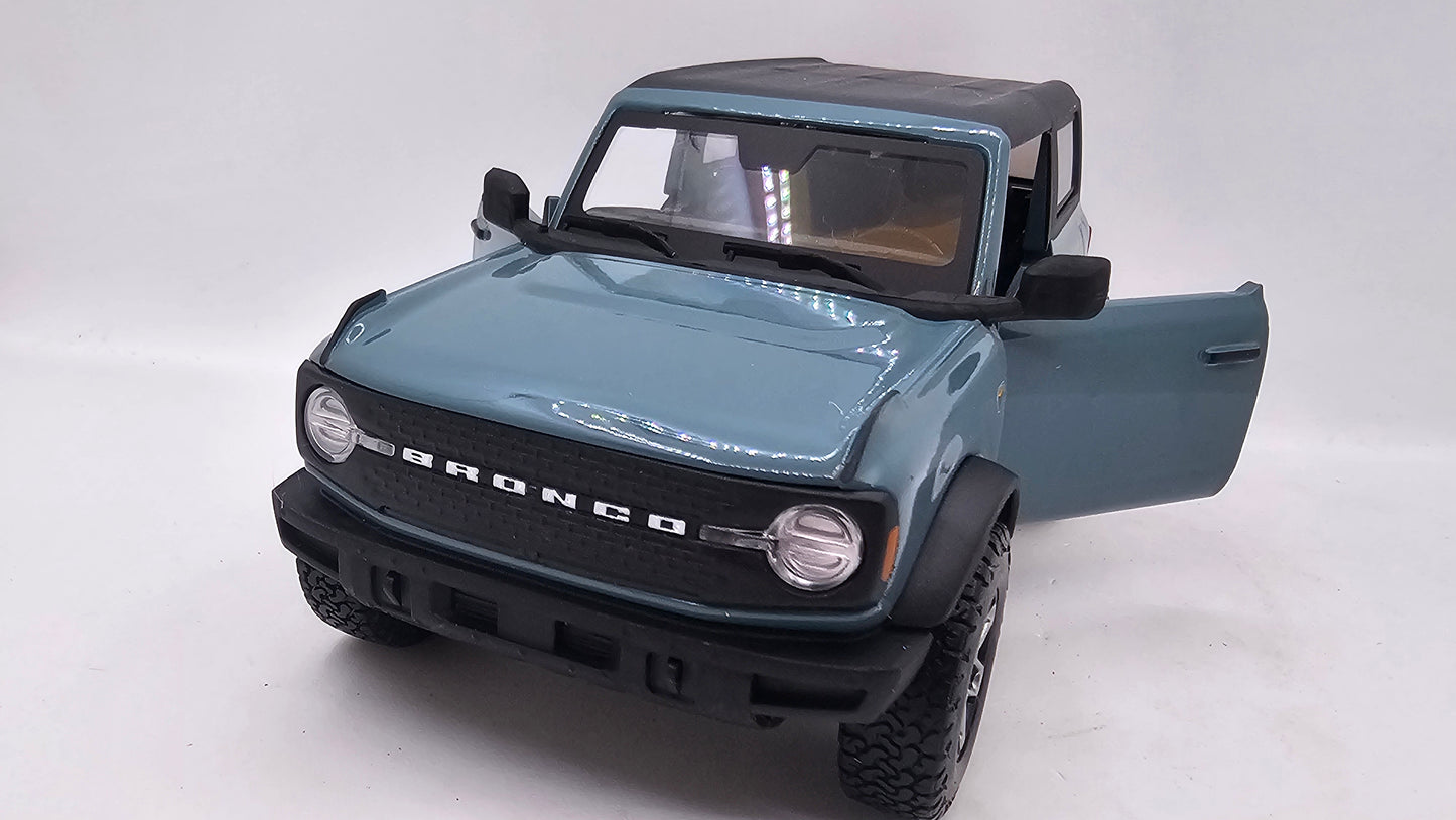 Ford Bronco - Escala 1/24 - Maisto - (Sin caja)