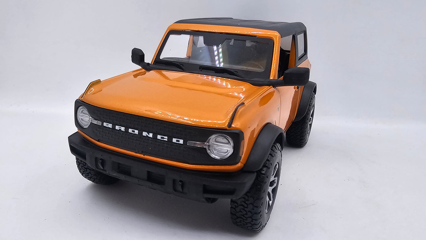 Ford Bronco - Escala 1/24 - Maisto - (Sin caja)