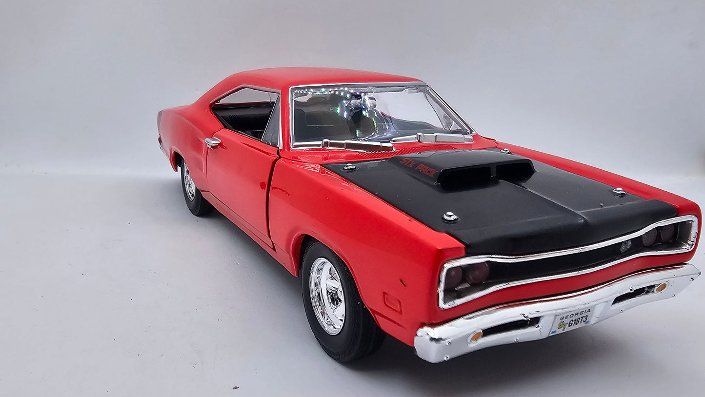 Dodge Coronet Super Bee 1969 - Escala 1/24 - MotorMax - (Sin caja)