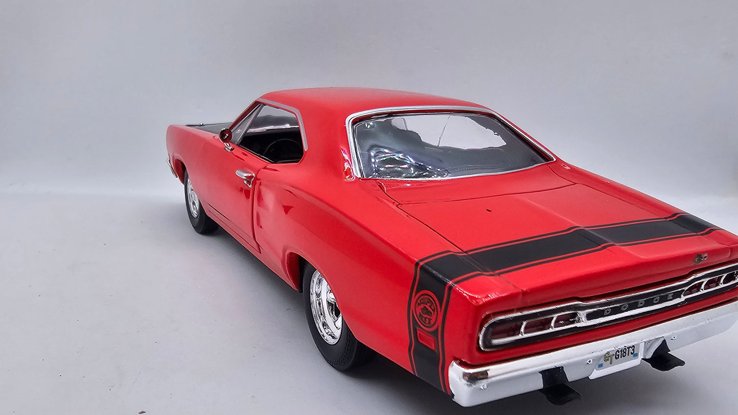 Dodge Coronet Super Bee 1969 - Escala 1/24 - MotorMax - (Sin caja)