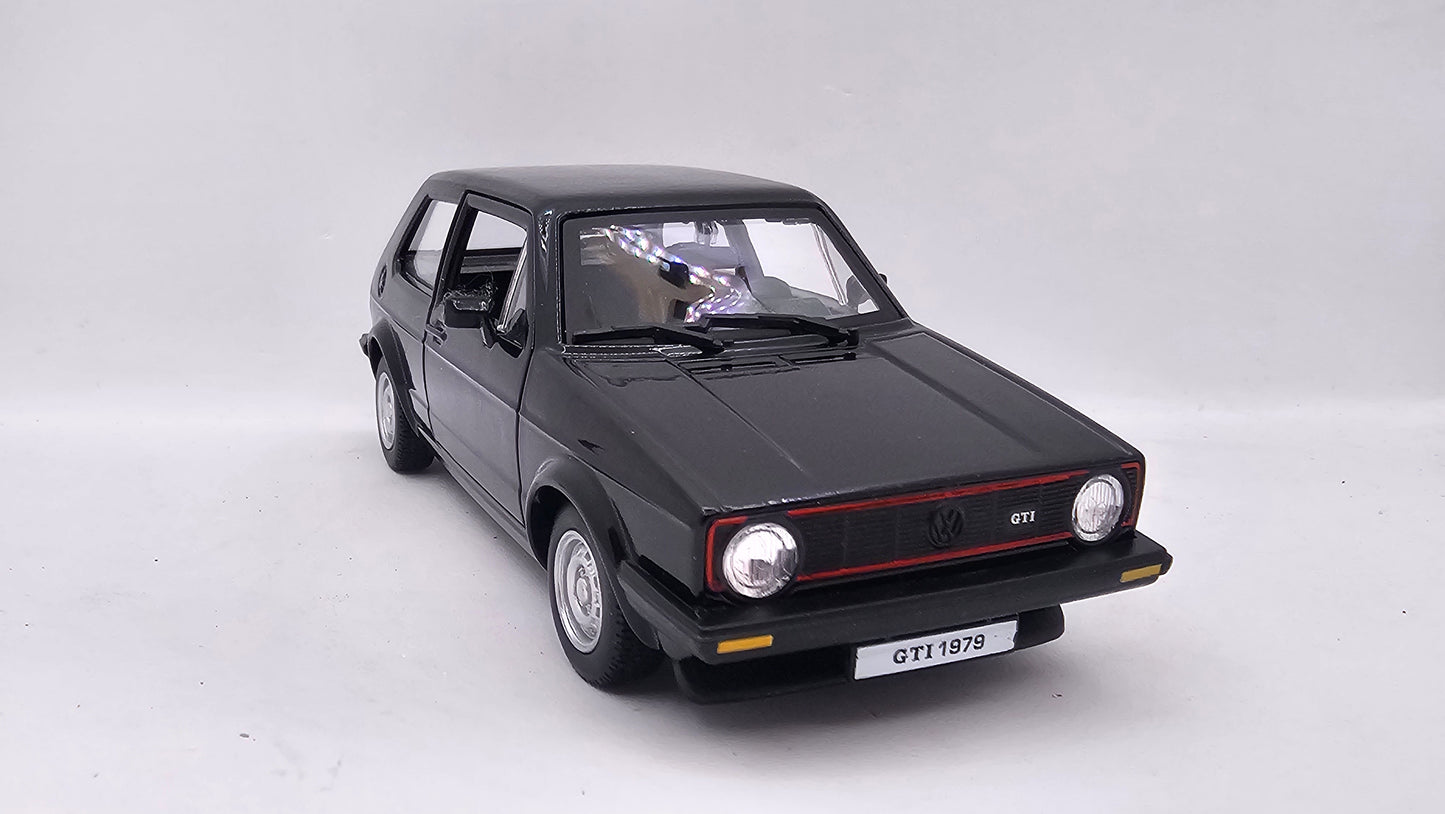 Volkswagen Golf Mk1 GTI 1979 - Escala 1/24 - Burago - (Sin caja)