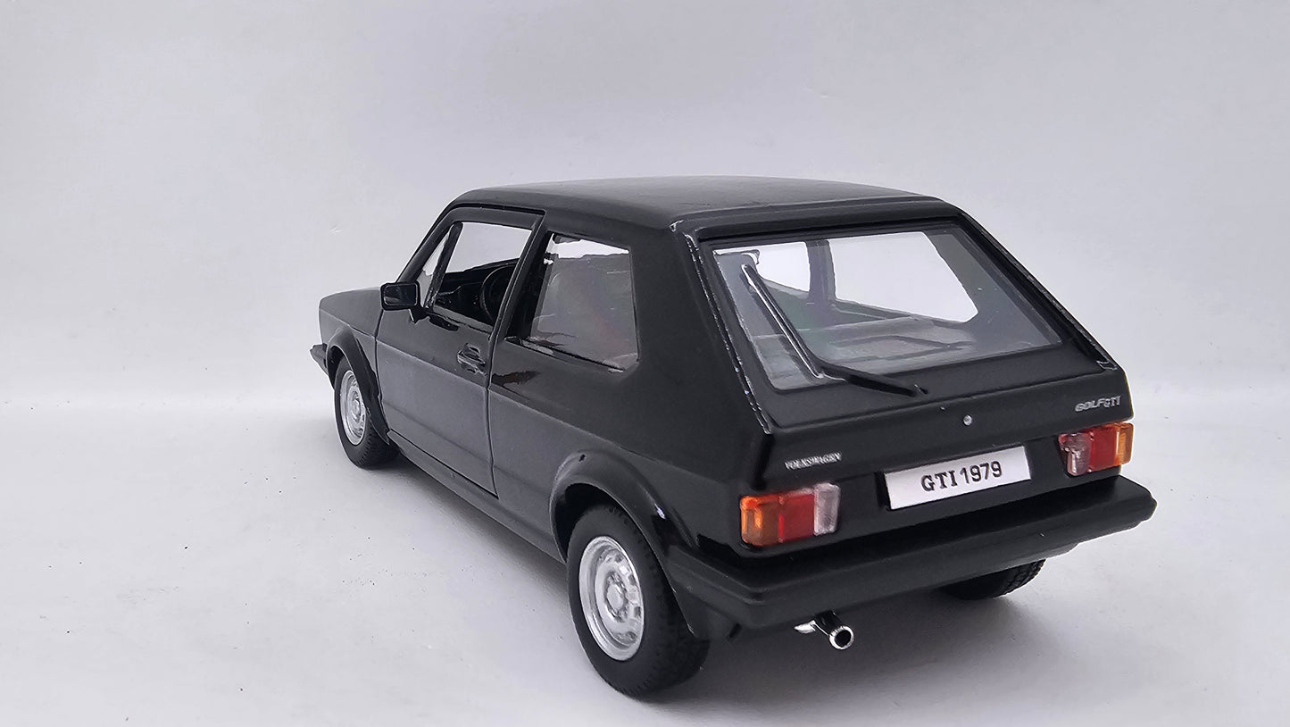 Volkswagen Golf Mk1 GTI 1979 - Escala 1/24 - Burago - (Sin caja)