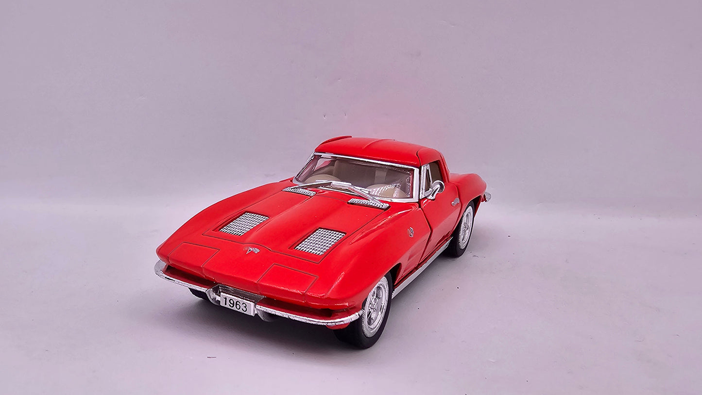 Chevrolet Corvette Sting Ray 1963 - Escala 1/36 - Kinsmart - (Sin caja)