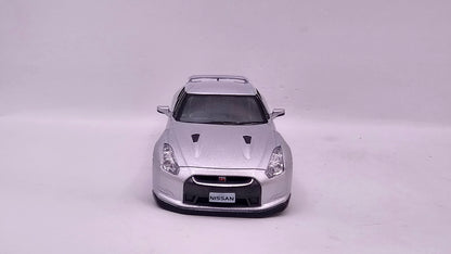 Nissan GT-R R35 2009 - Escala 1/36 - Kinsmart - (Sin caja)