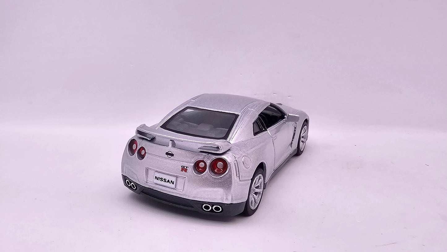 Nissan GT-R R35 2009 - Escala 1/36 - Kinsmart - (Sin caja)