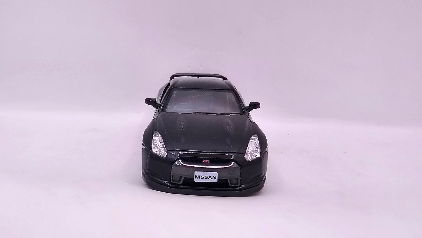 Nissan GT-R R35 2009 - Escala 1/36 - Kinsmart - (Sin caja)