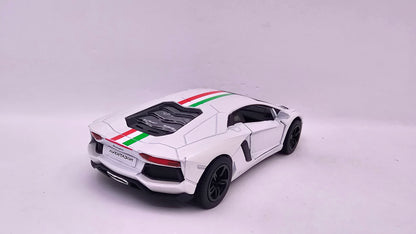 Lambroghini Aventador - Escala 1/38 - Kinsmart - (Sin caja)
