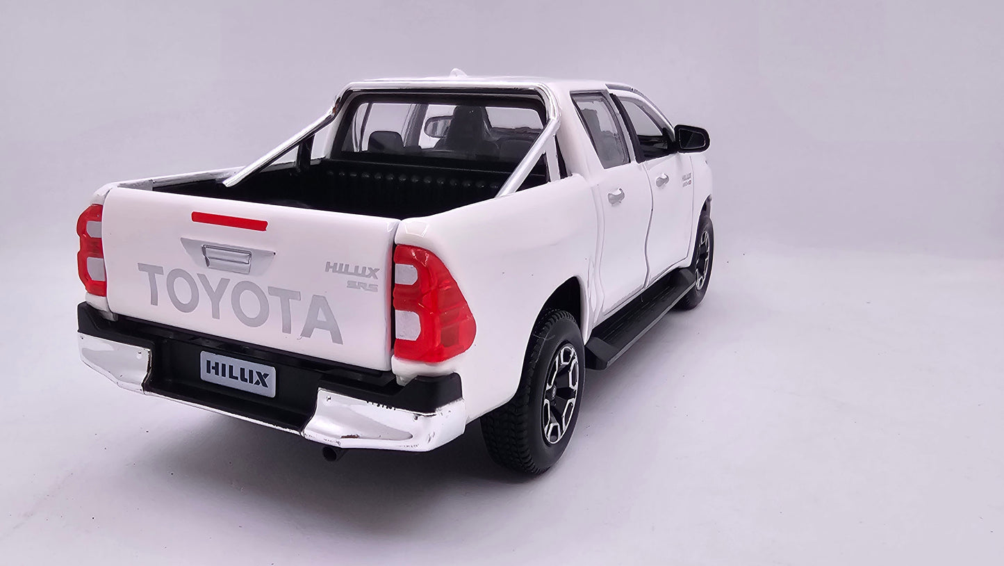 Toyota Hilux - Escala 1/24 (1/27) - Maisto - (Sin caja)