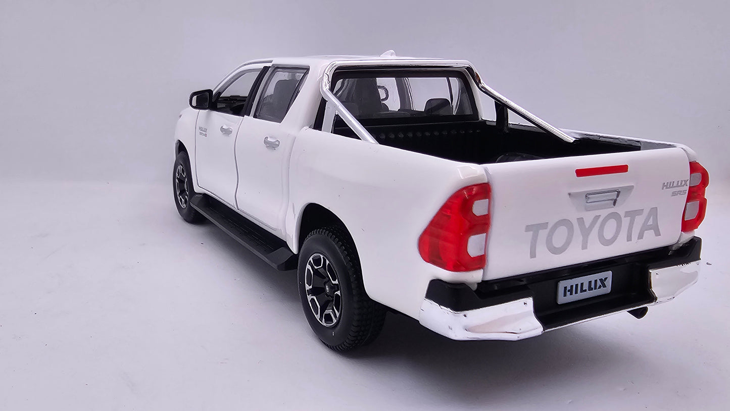 Toyota Hilux - Escala 1/24 (1/27) - Maisto - (Sin caja)