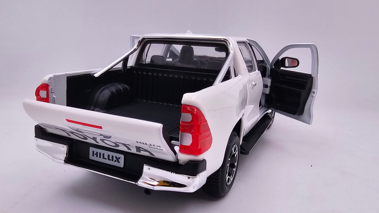 Toyota Hilux - Escala 1/24 (1/27) - Maisto - (Sin caja)