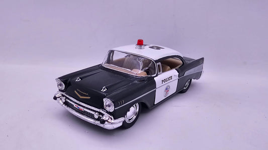 Chevrolet Bel Air Policia 1957 - Escala 1/40 - Kinsmart - (Sin caja)