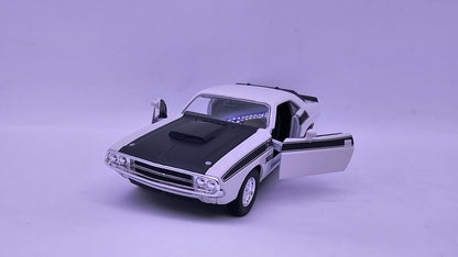 Dodge Challenger 1970 - Escala 1/38 - Welly