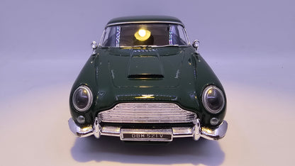 Aston Martin DB5 - Escala 1/24 - MotorMax - (Sin caja)