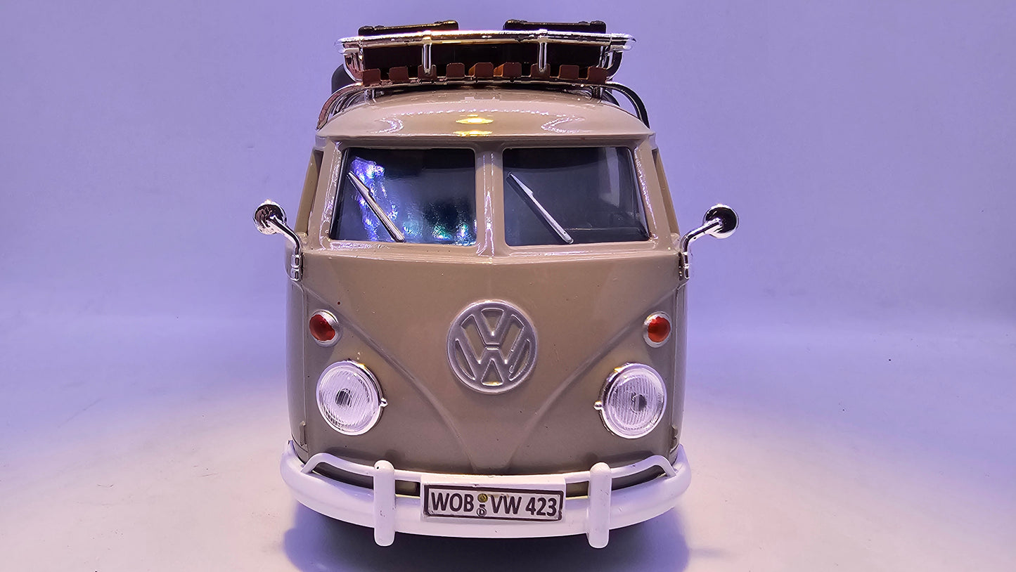 Volkswagen Type 2 Delivery Van - Escala 1/24 - MotorMax - (Sin caja)