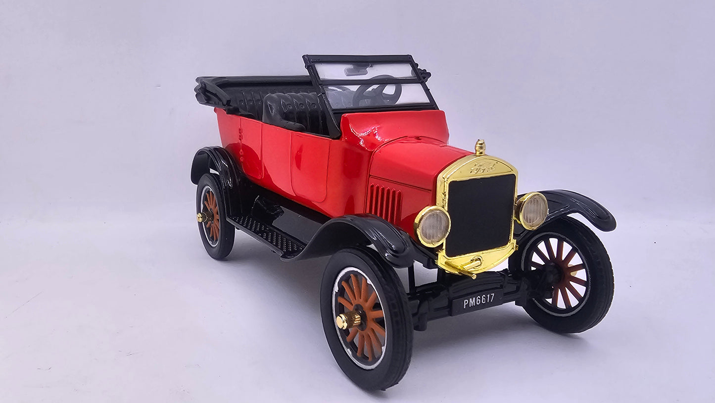 Ford Model T-Touring 1925 4 Puertas - Escala 1/24 - MotorMax - (Sin caja)