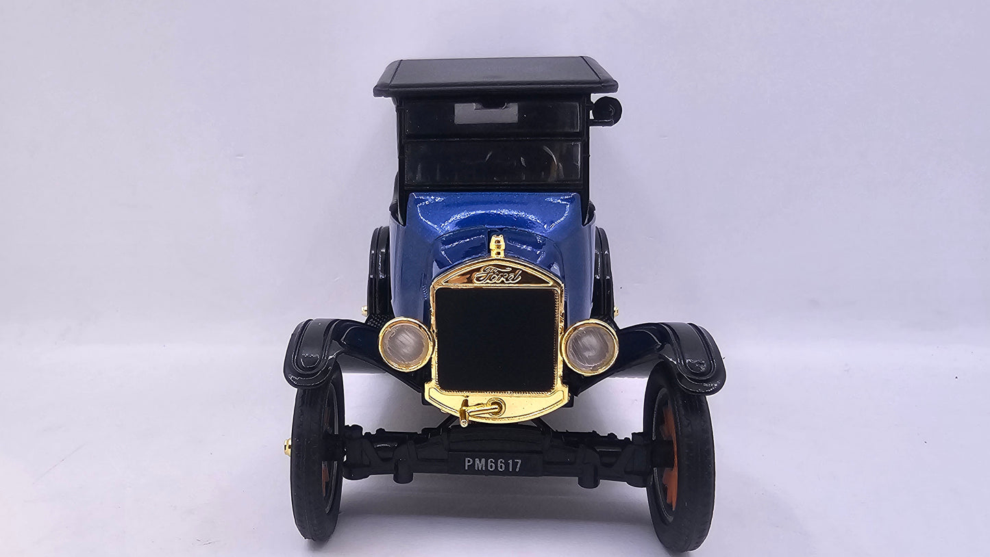 Ford Model T-Touring 1925 4 Puertas - Escala 1/24 - MotorMax - (Sin caja)