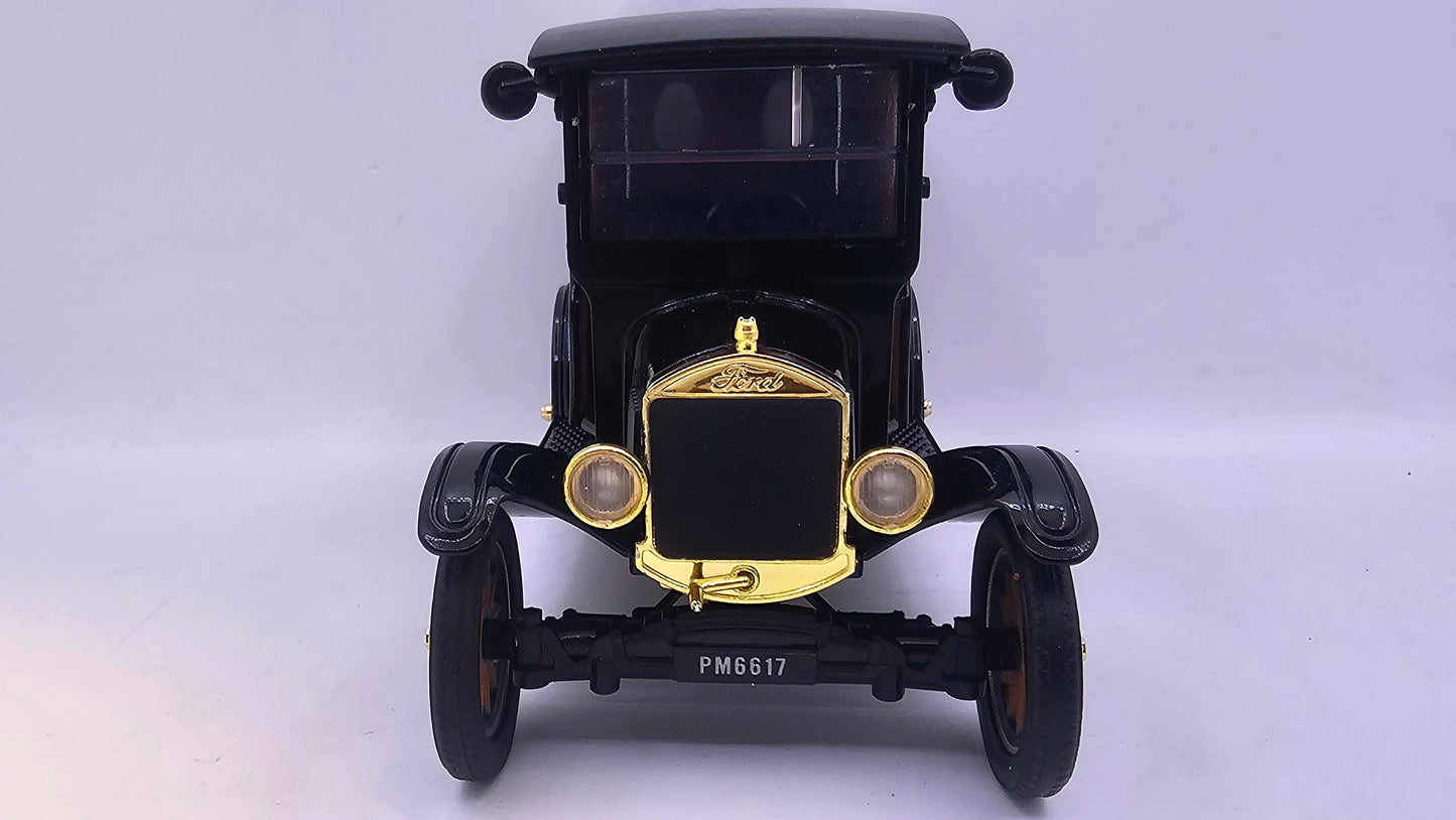 Ford Model T-Touring 1925 Paddy Wagon - Escala 1/24 - MotorMax - (Sin caja)