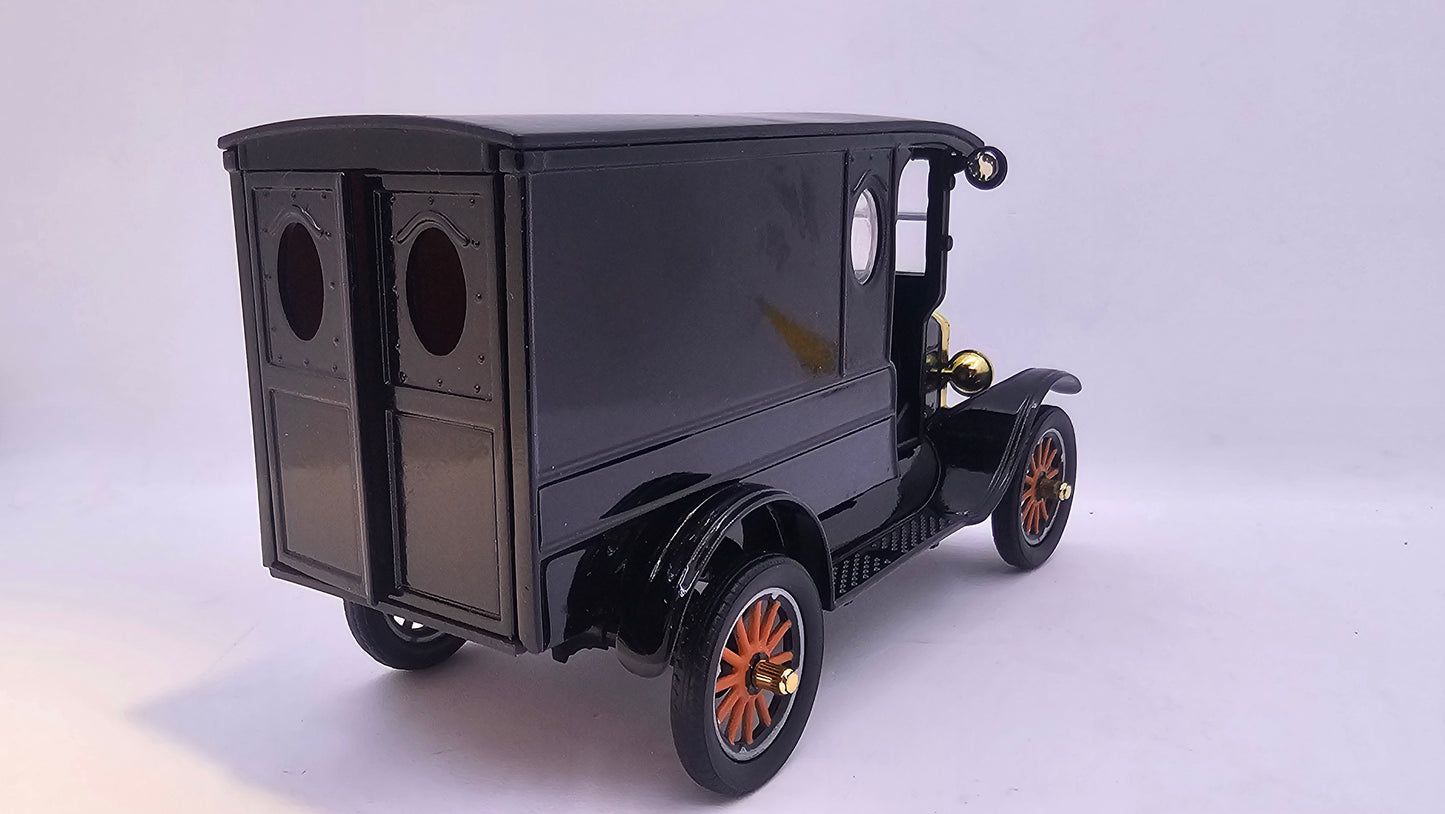 Ford Model T-Touring 1925 Paddy Wagon - Escala 1/24 - MotorMax - (Sin caja)