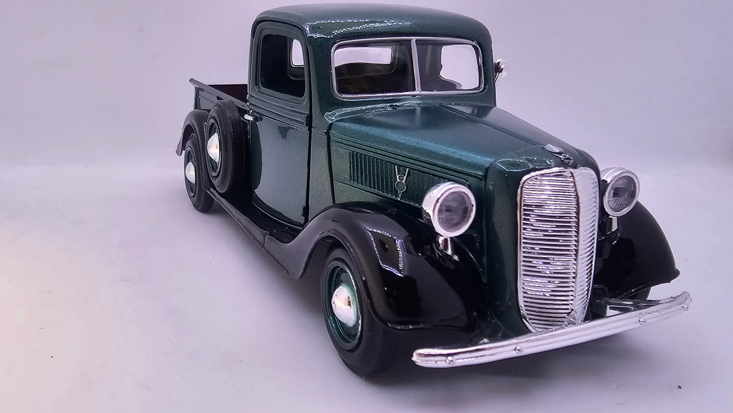 Ford Pick-Up 1937 - Escala 1/24 - MotorMax - (Sin caja)