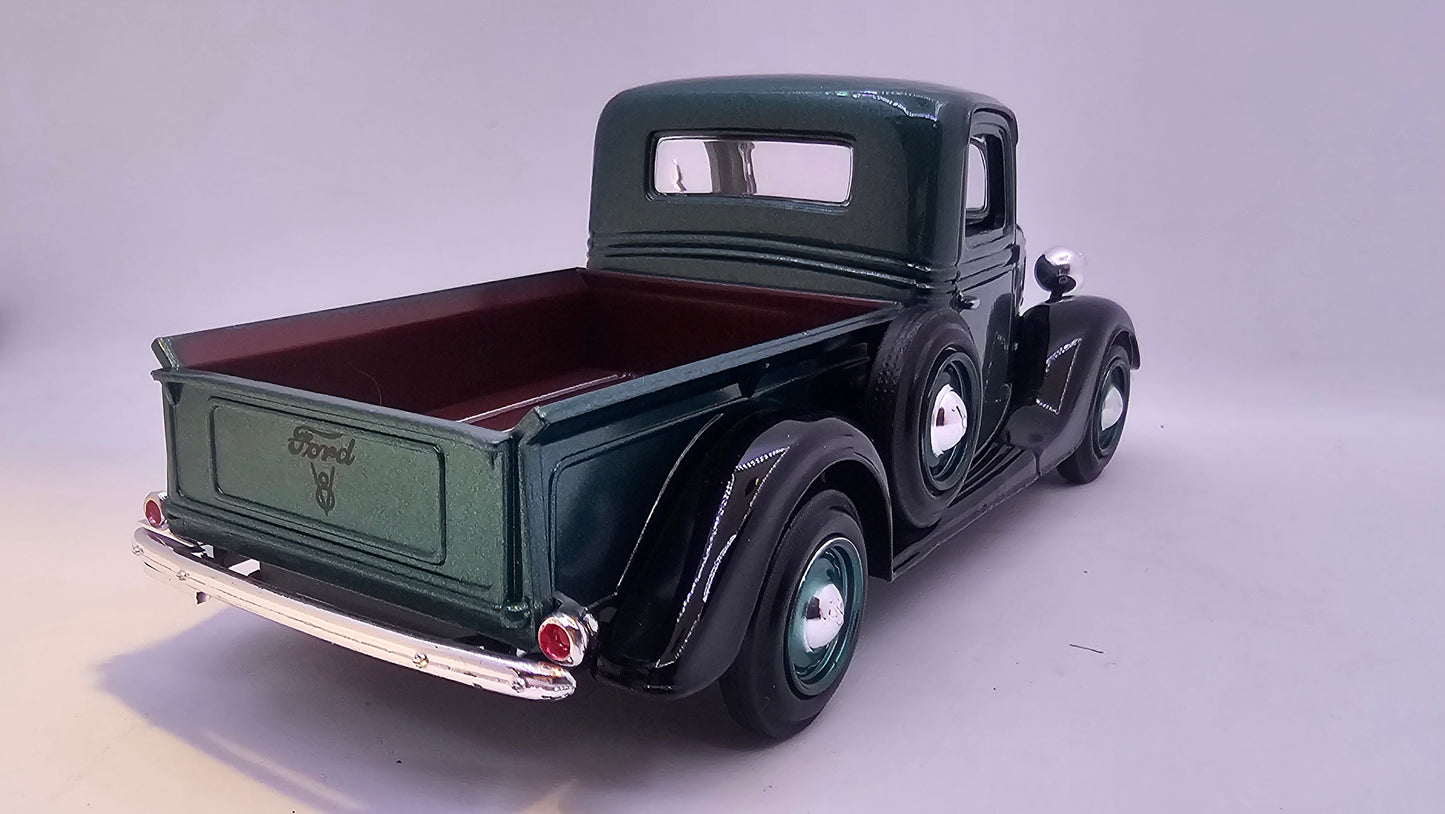 Ford Pick-Up 1937 - Escala 1/24 - MotorMax - (Sin caja)
