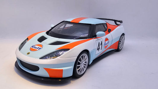 Lotus Evora GT4 Gulf - Escala 1/24 - MotorMax - (Sin caja)