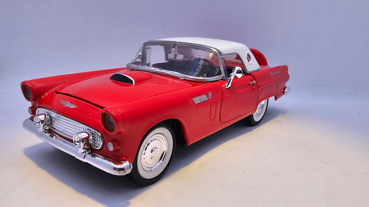 Ford Thunderbird - Escala 1/24 - MotorMax - (Sin caja)