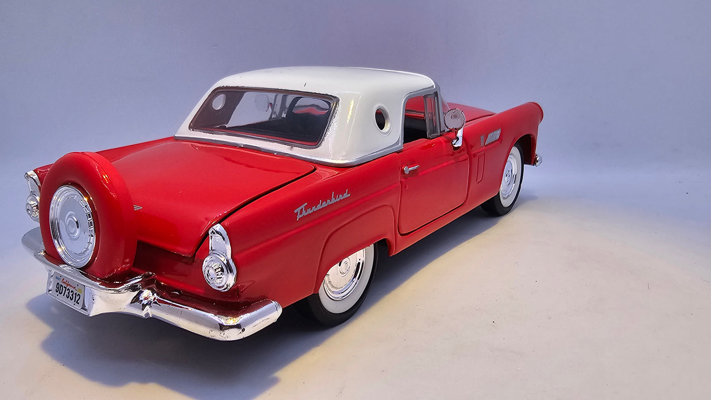 Ford Thunderbird - Escala 1/24 - MotorMax - (Sin caja)