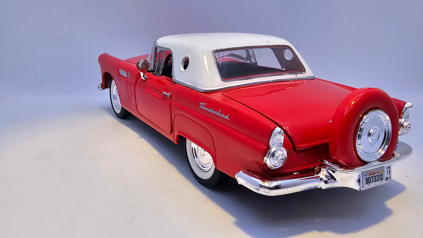 Ford Thunderbird - Escala 1/24 - MotorMax - (Sin caja)