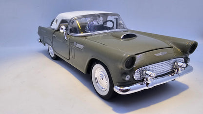 Ford Thunderbird - Escala 1/24 - MotorMax - (Sin caja)