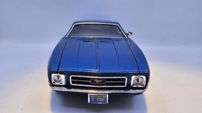 Ford Mustang SportsRoof 1971 - Escala 1/24 - MotorMax - (Sin caja)
