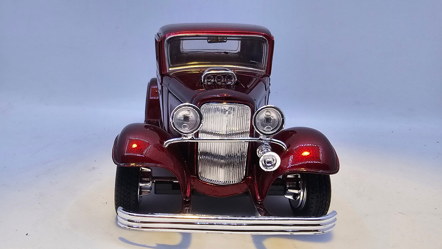 Ford Coupe 1932 - Escala 1/24 - MotorMax - (Sin caja)