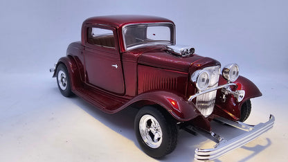 Ford Coupe 1932 - Escala 1/24 - MotorMax - (Sin caja)